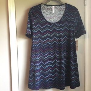 NEW LuLaRoe Blue, Green and Pink “Heartbeat” Chevron Perfect Fit Flare Tee - XXS